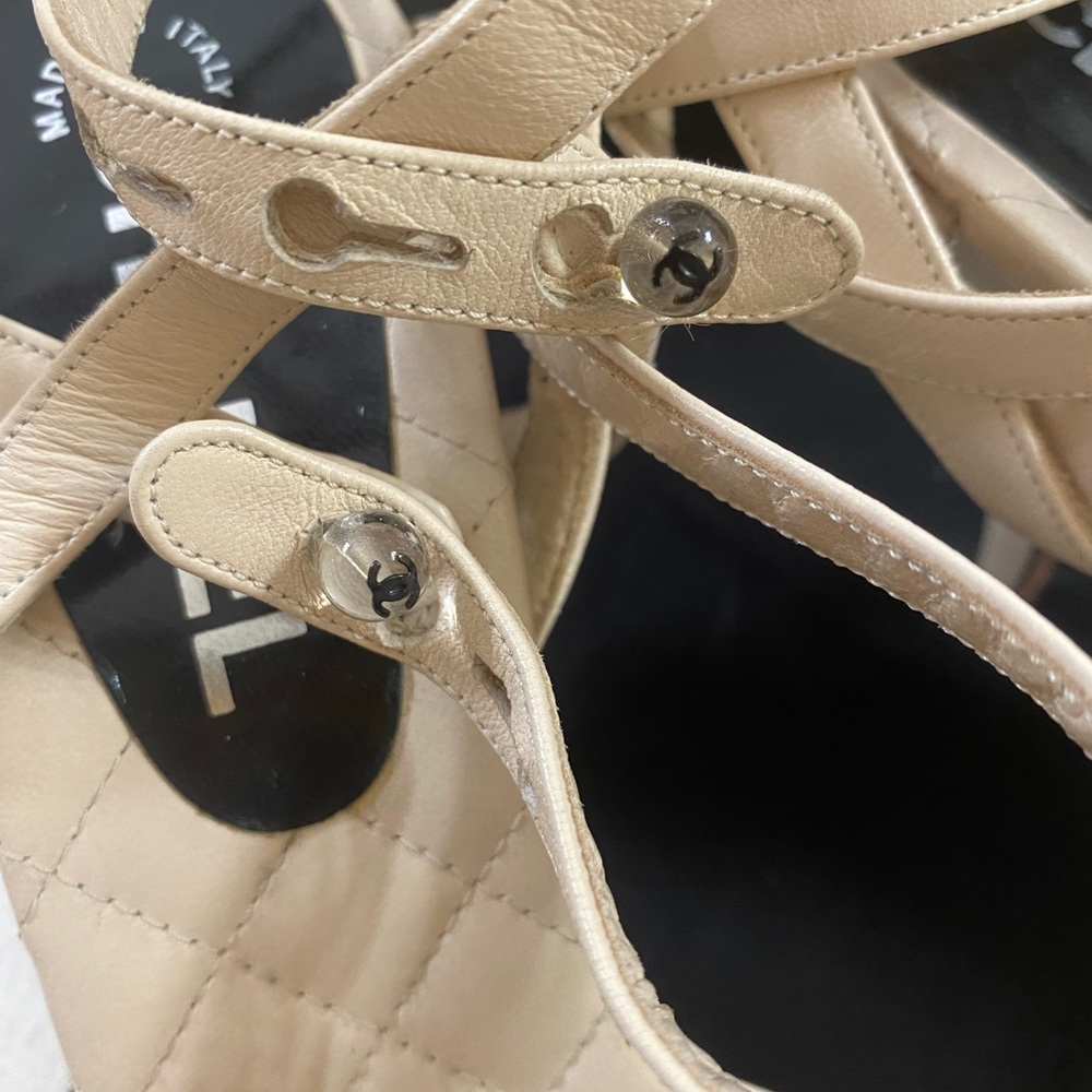 🆕 Chanel two tone strappy heels 💃 - Picture 3 of 9